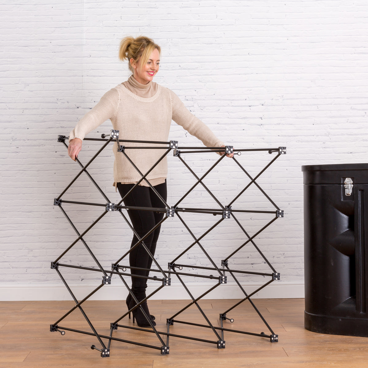Pop-up Stand - 3 x 4 Curved